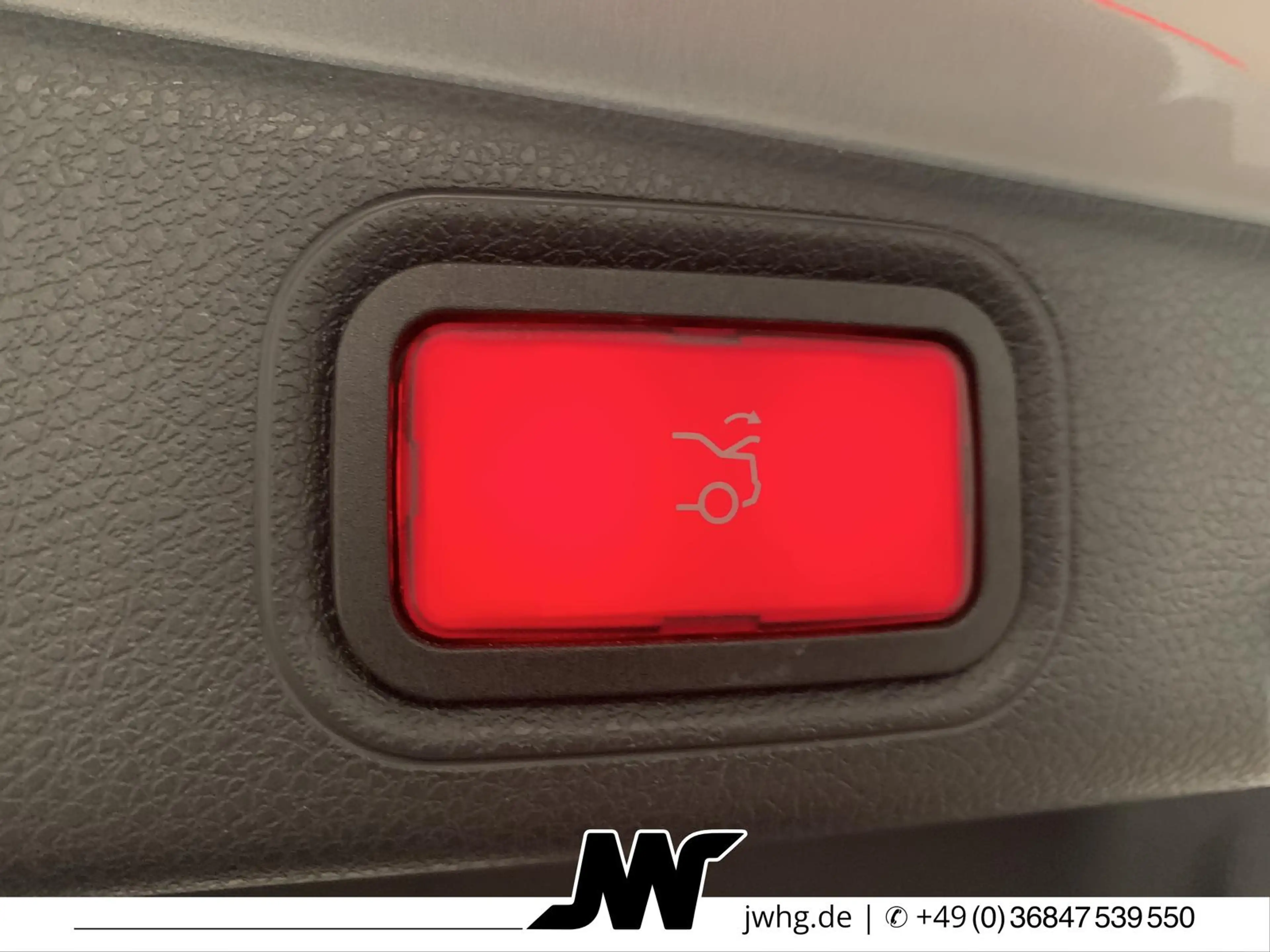 Mercedes-Benz E 200 Lim AMG DISTRONIC/WIDESCR/19Z/KAM/MEMORY — photo 8