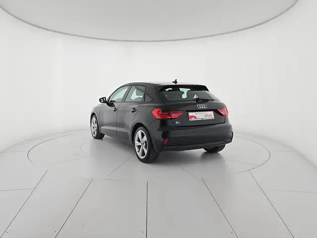 Audi A1 view 3