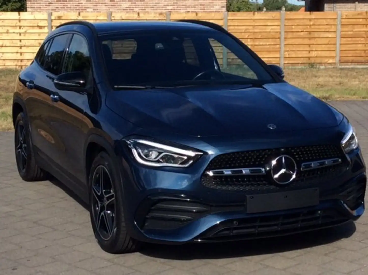 Mercedes-Benz GLA 200 AMG*Nightpak*Sfeerverl*Elektr koffer*Camera*3j WB! Blauw - 2