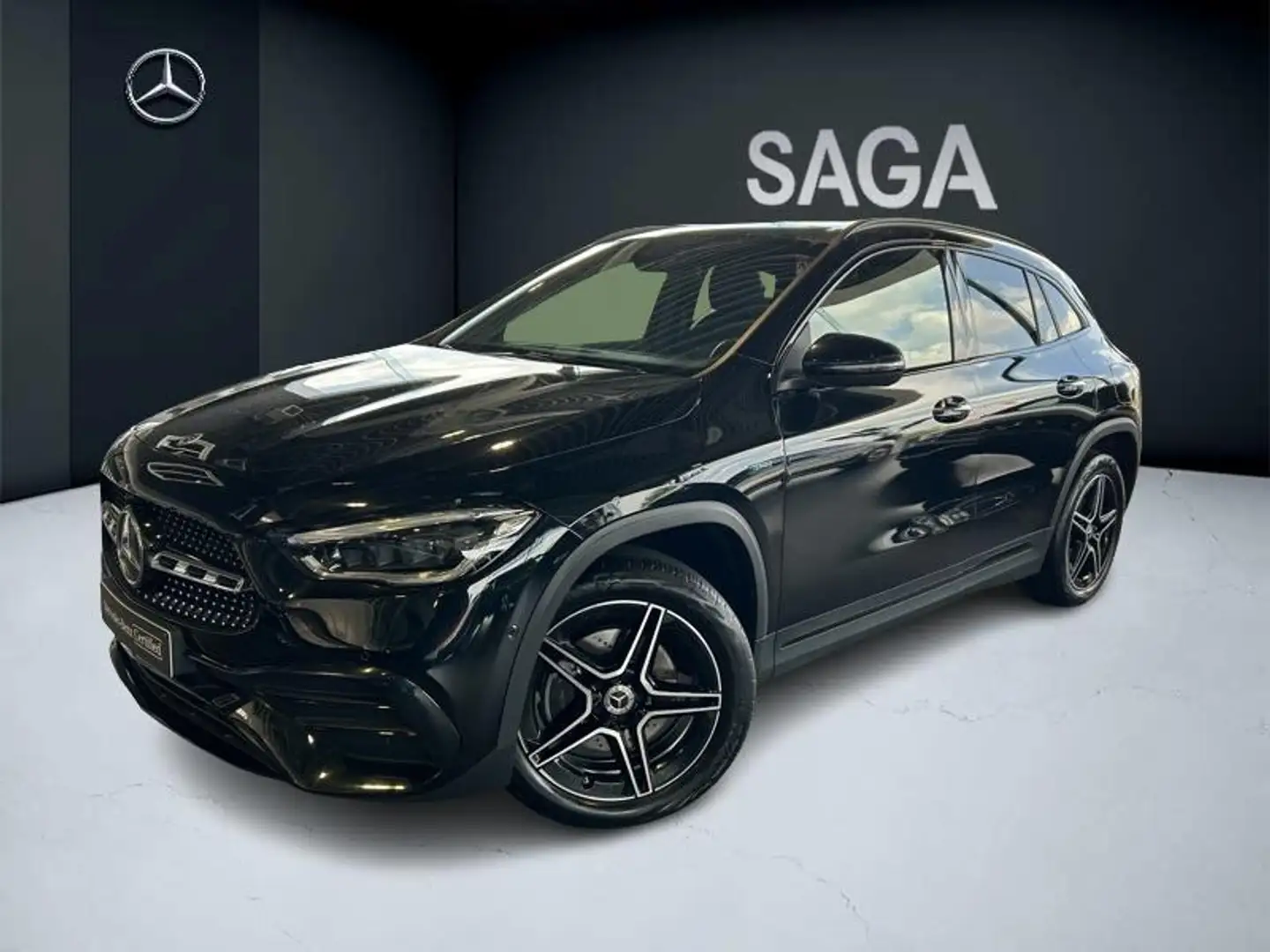 Mercedes-Benz GLA 250 250 e AMG Pack Night PREMIUM Plus Pano Black - 1