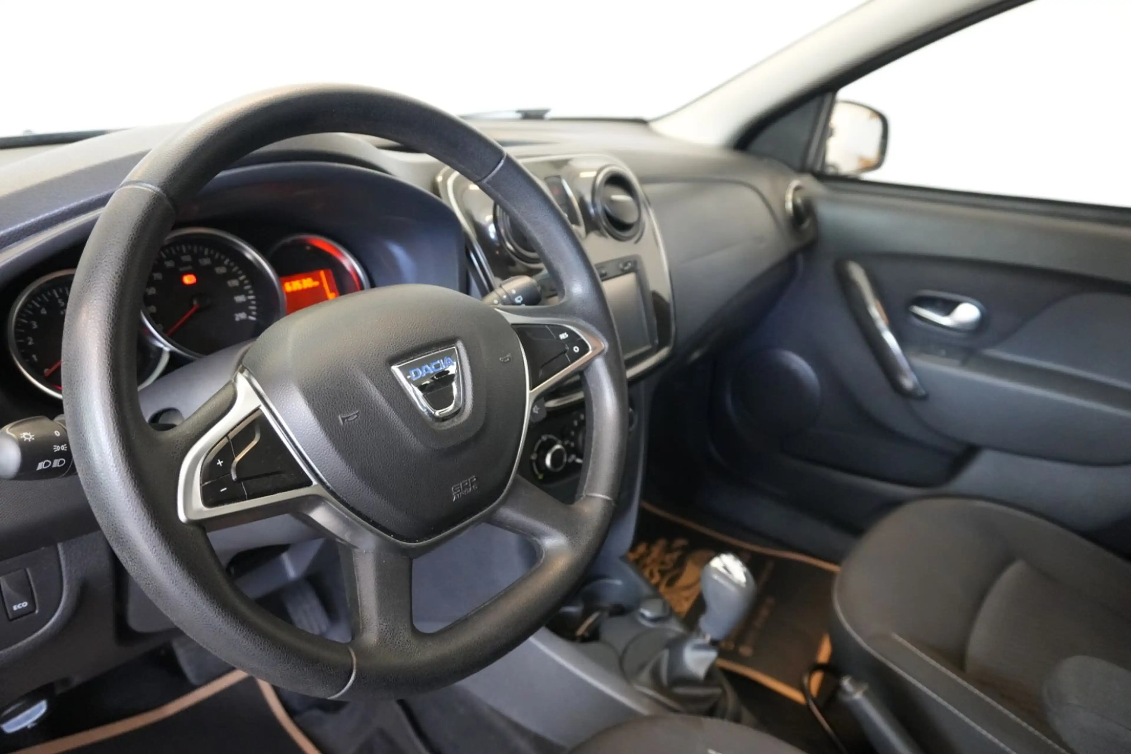 Dacia Logan MCV 0.9 TCe Comfort Automatik Kamera — photo 10