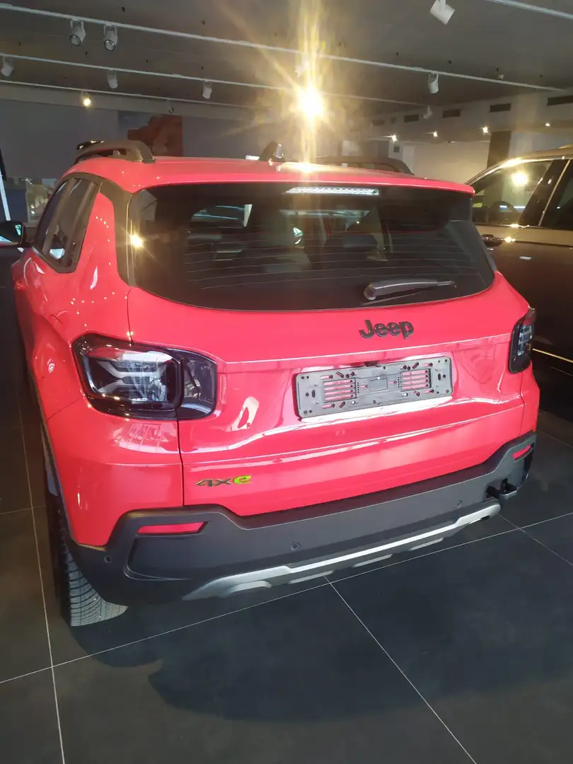 Jeep Avenger 4xE Avenger Upland 1.2 145cv 4xE Mhev Grau - 2