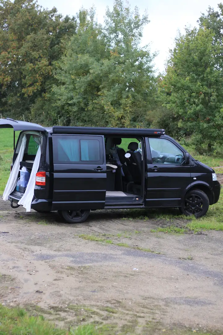 Volkswagen T5 Schwarz - 1