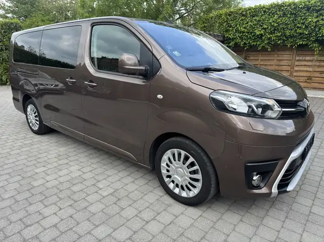 Toyota Proace Max 8 zitplaatsen Lange versie 150pk