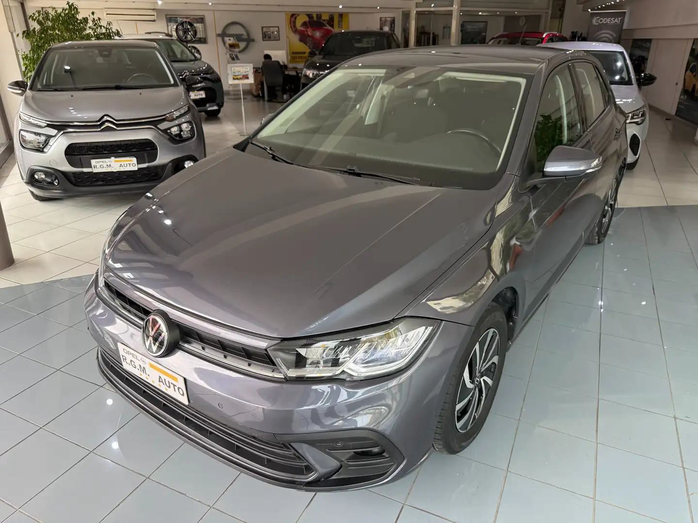 Volkswagen Polo Polo VI 2022 1.0 tsi Life 95cv Grigio - 2