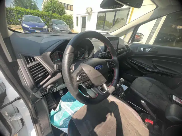 Ford Ecosport view 11