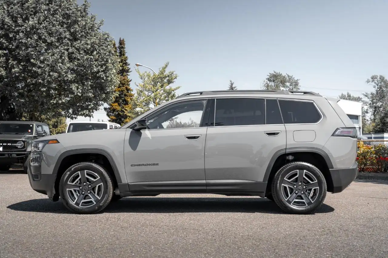 Jeep Cherokee снимка Jeep Cherokee