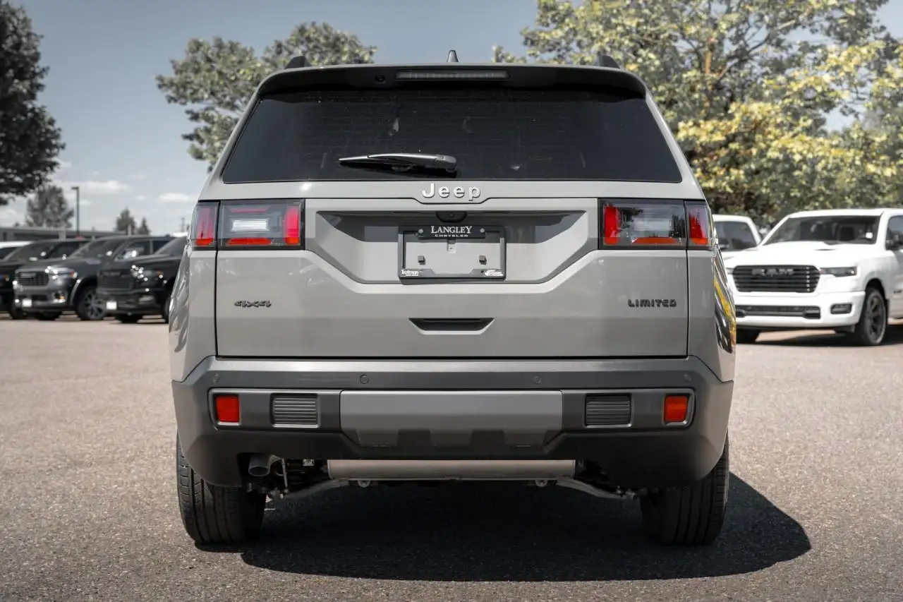 Jeep Cherokee снимка Jeep Cherokee