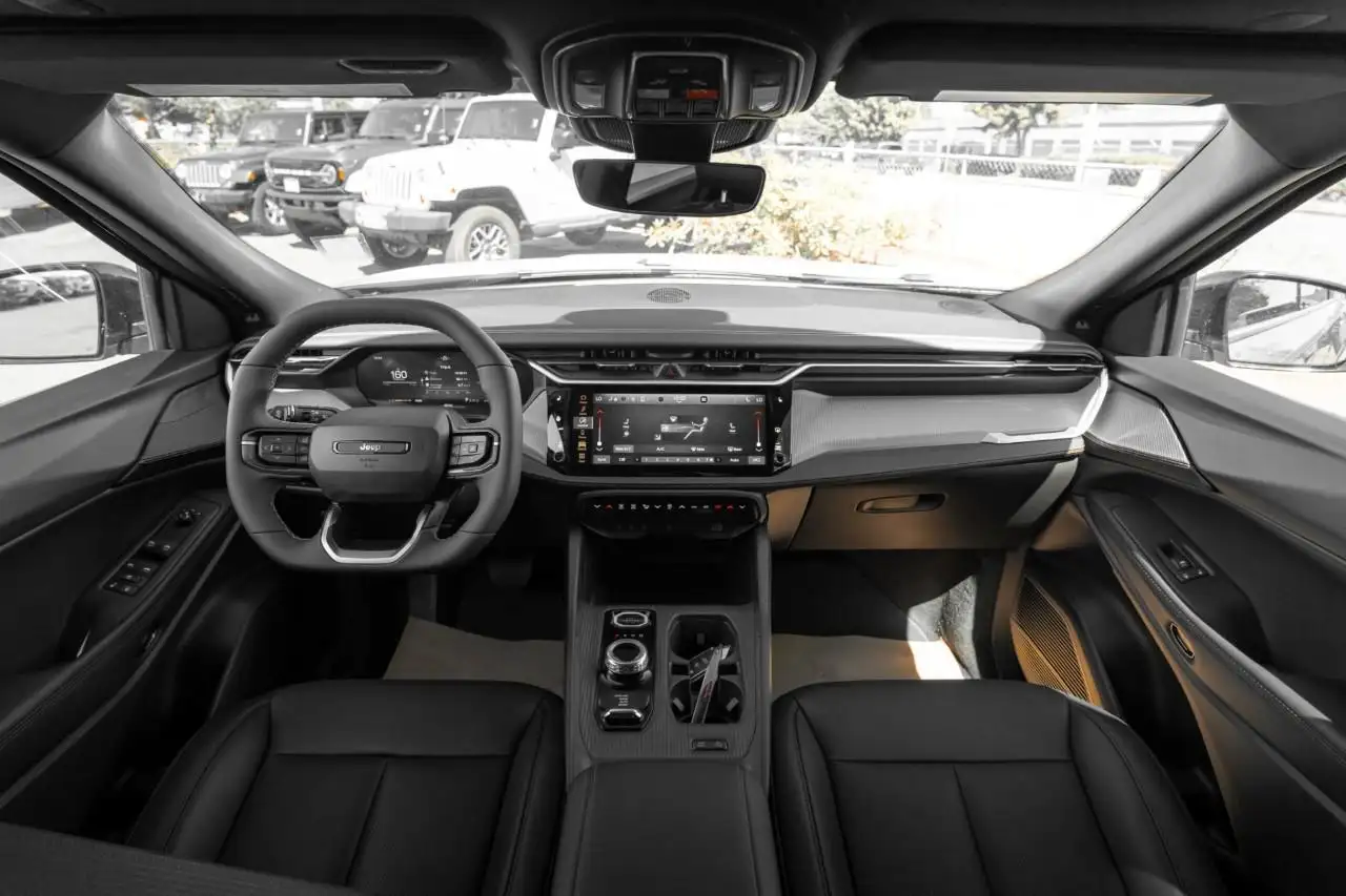 Jeep Cherokee снимка Jeep Cherokee