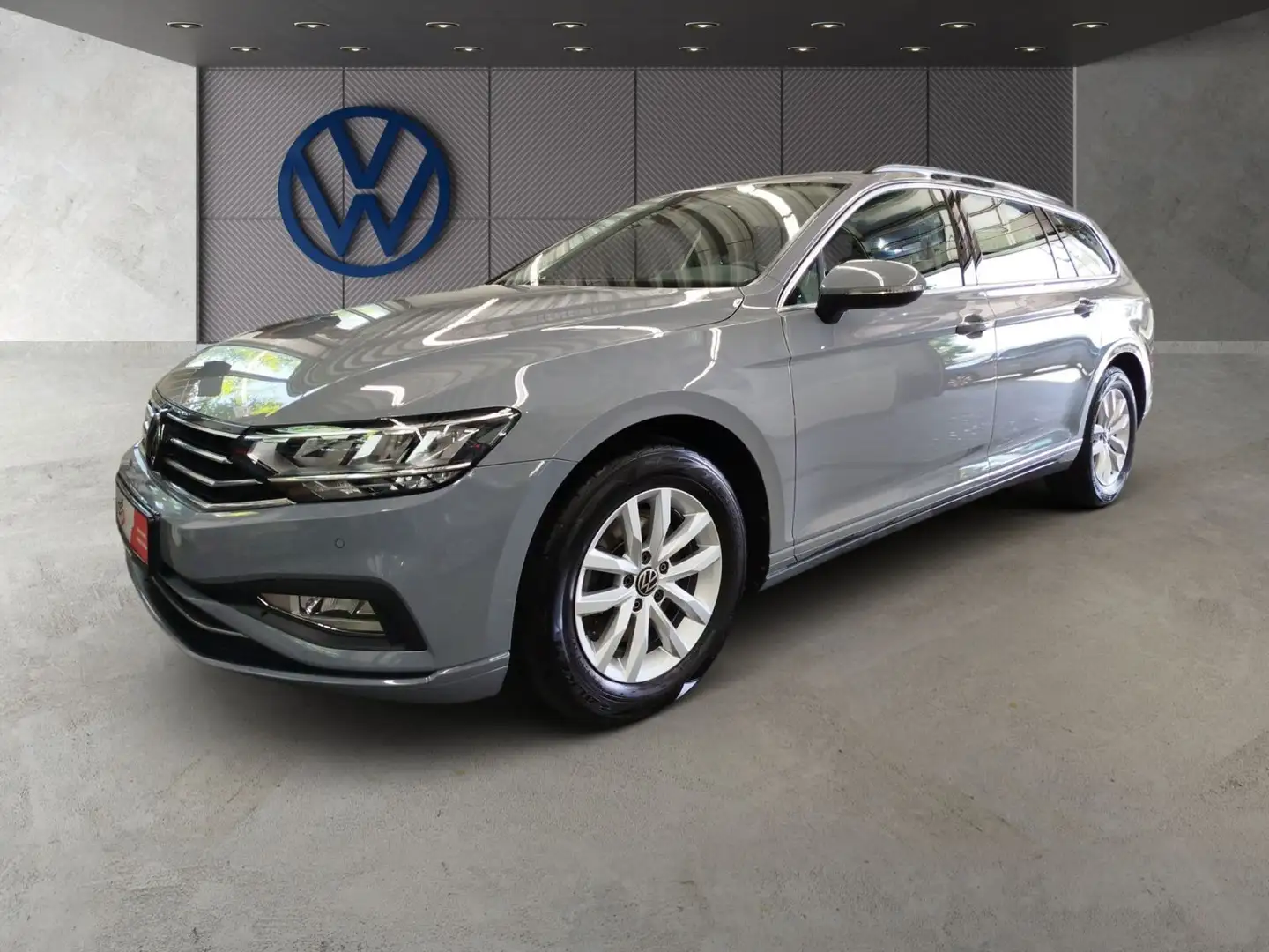Volkswagen Passat Variant 2.0 TDI Business Navi LED DAB+ Fr Grau - 2