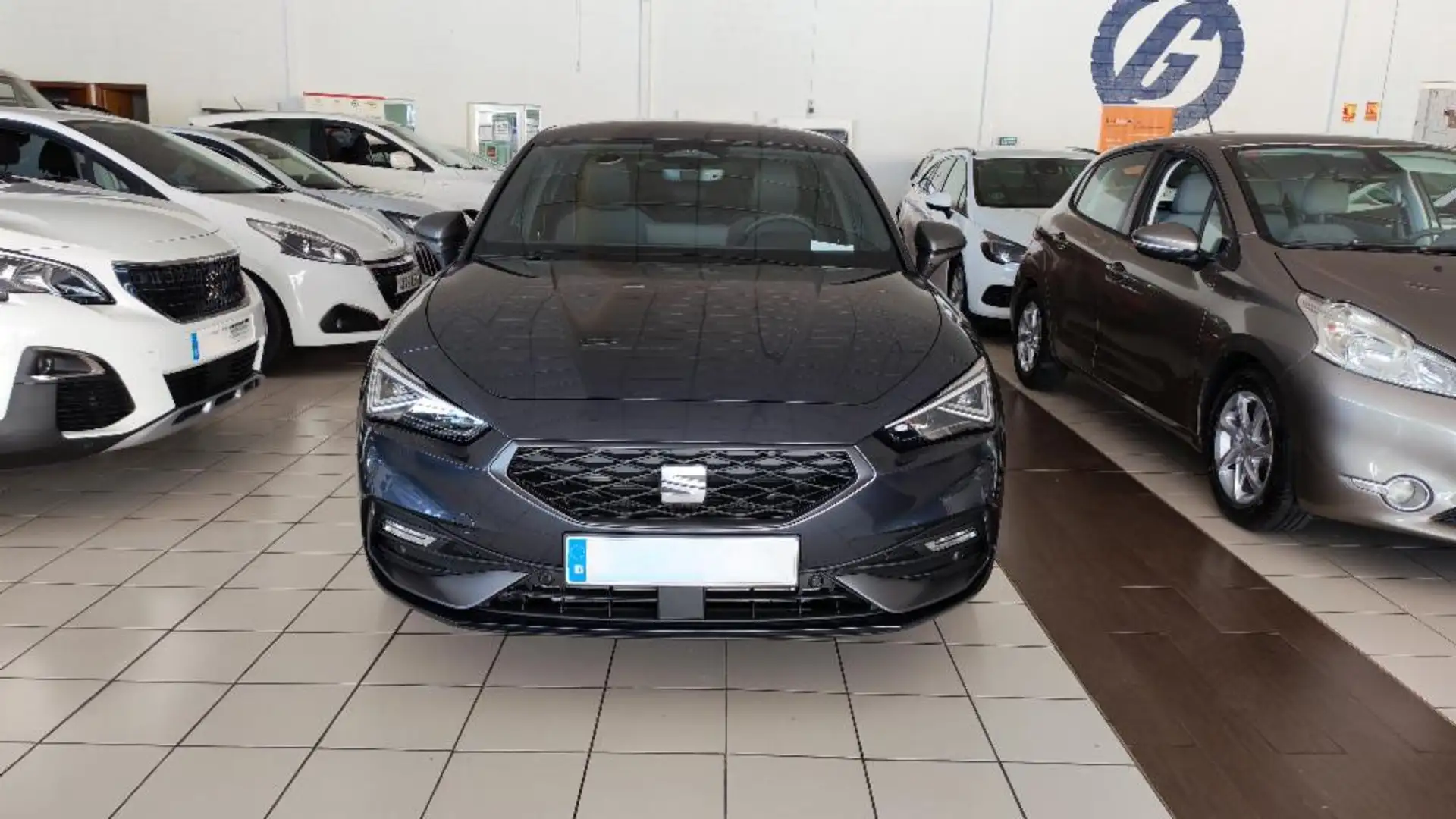 SEAT Leon 1.5 TSI 110KW S/S FR SPECIAL EDITION 5P Gris - 2