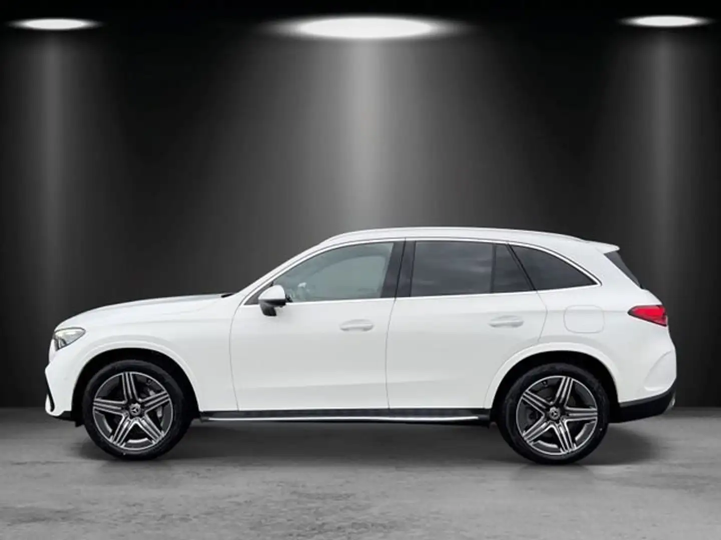 Mercedes-Benz GLC 400 e 4MATIC+AMG-Line+AIRMATIC+AHK+DISTRONIC Biały - 2