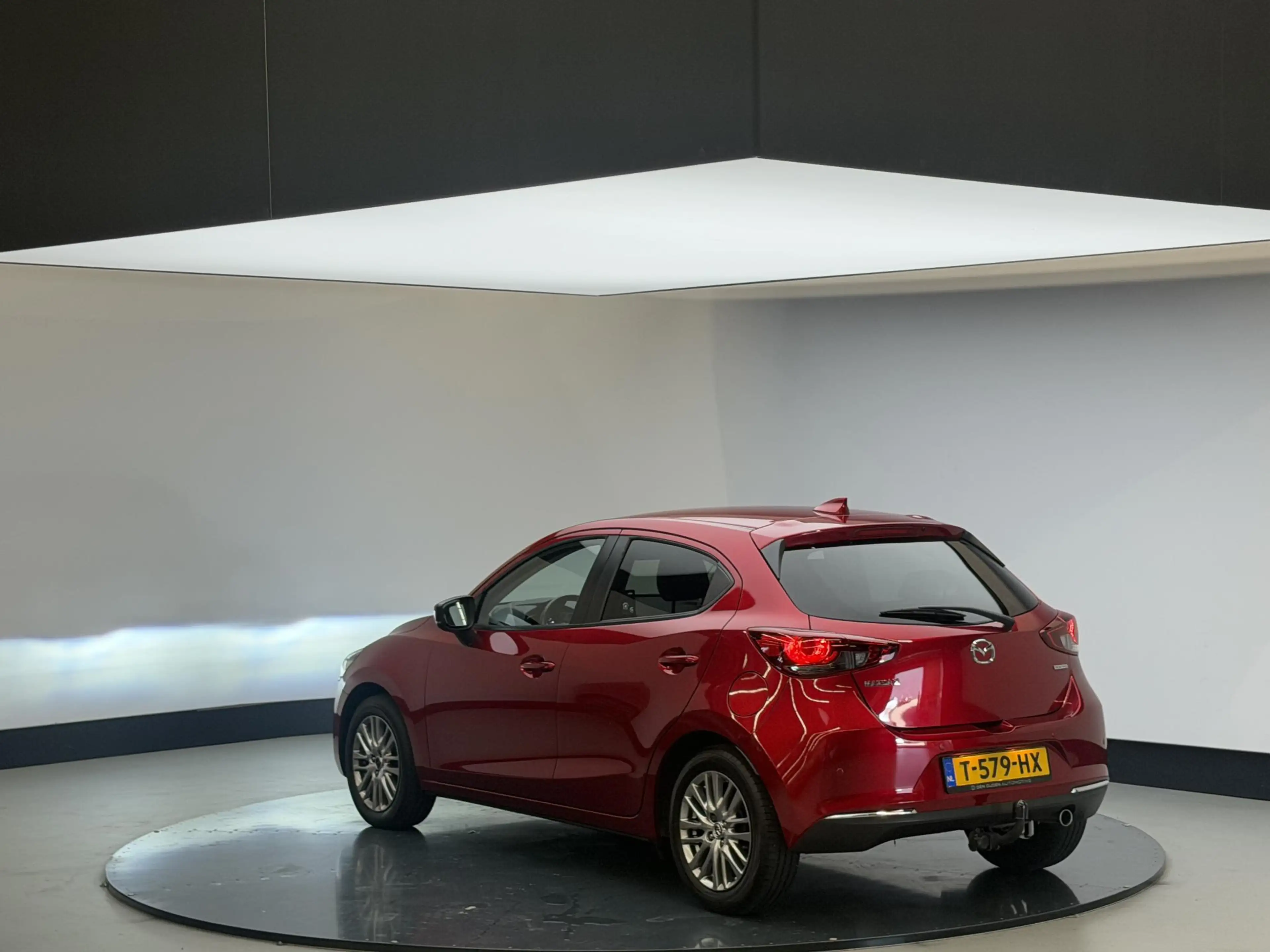 Mazda 2 1.5 Skyactiv-G Luxury | Clima | Stoel en stuur ver — photo 2