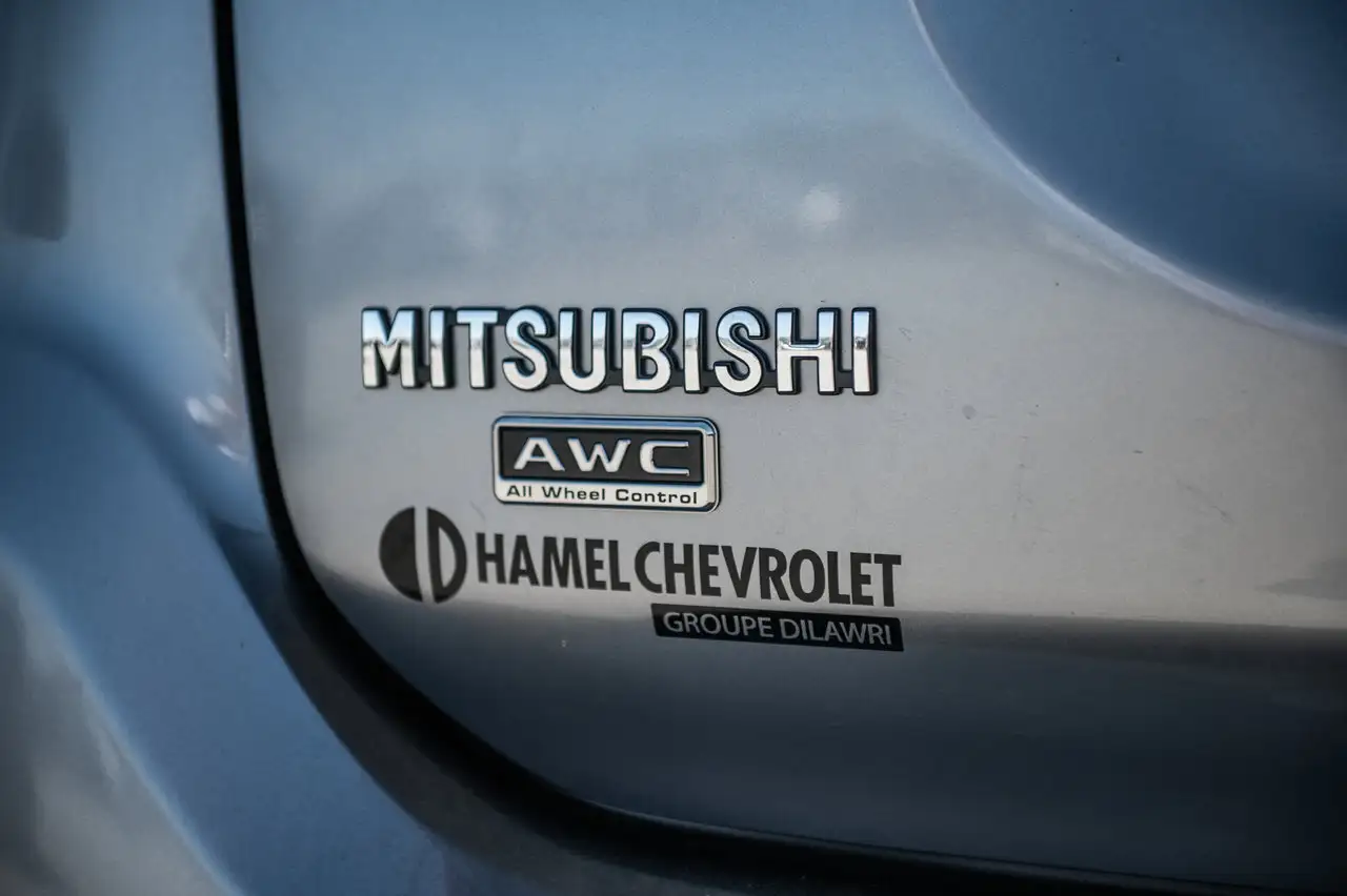 Mitsubishi Outlander fotografie Mitsubishi Outlander