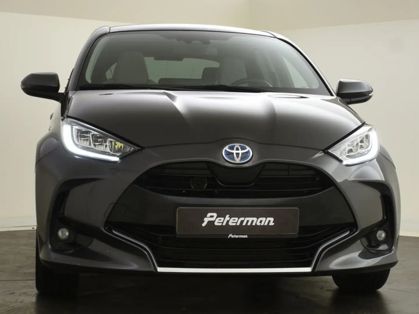 Toyota Yaris 1.5 Hybrid Executive | Panoramadak | HUD | Stuur e Gris - 2