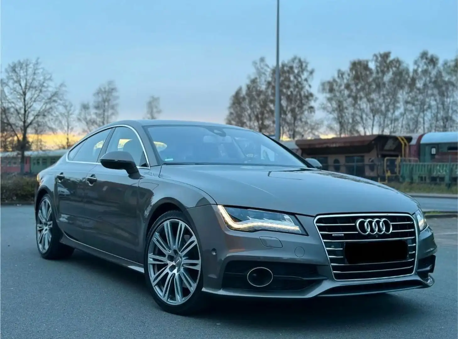 Audi A7 Sportback 3.0 TDI quattro/S LINE/LUFT/FOND Grau - 1