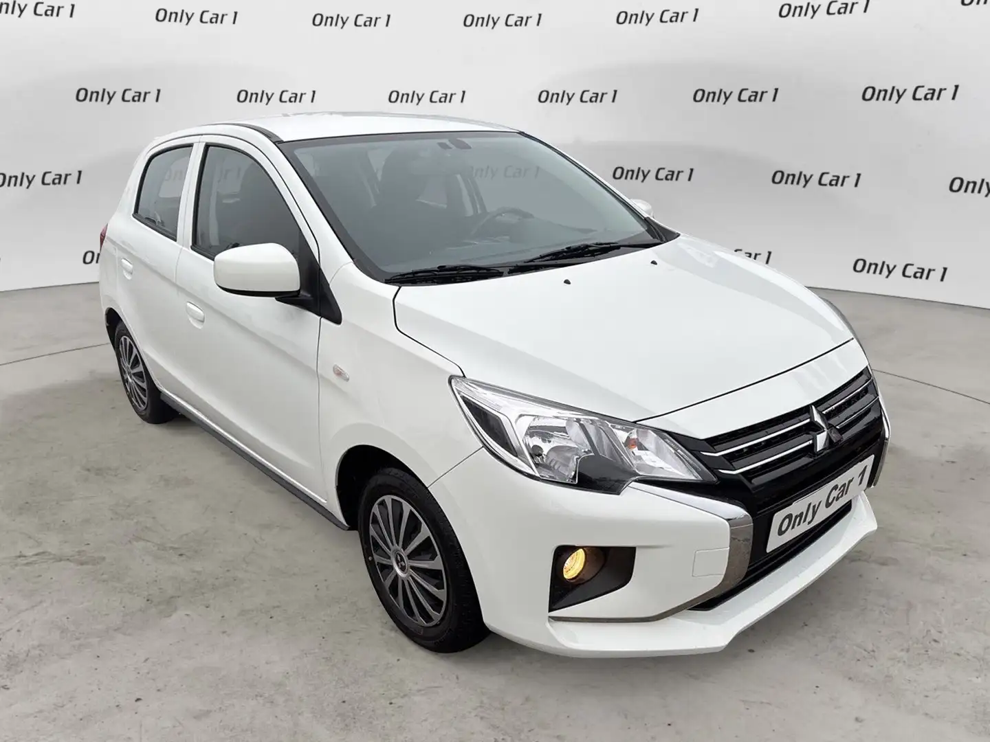 Mitsubishi Space Star 1.2 Invite Blanc - 1