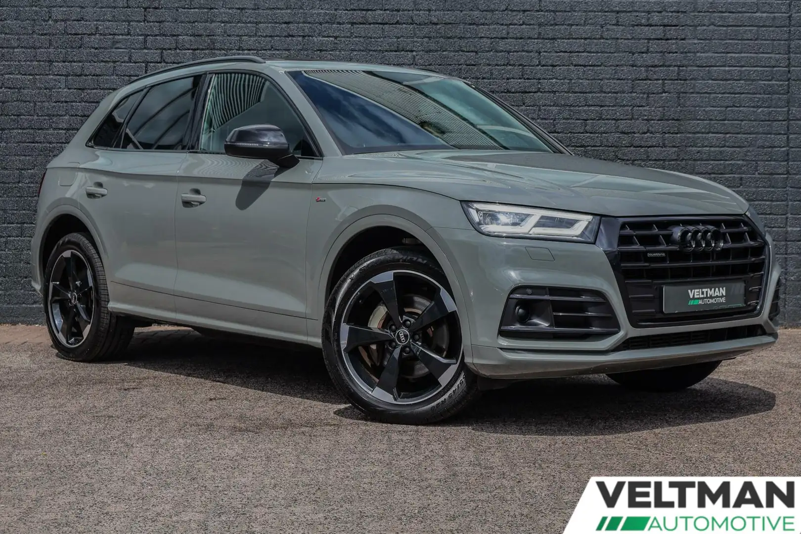 Audi Q5 50 TFSI e quattro S LINE QUATTRO PANORAMADAK TREKH Grijs - 2