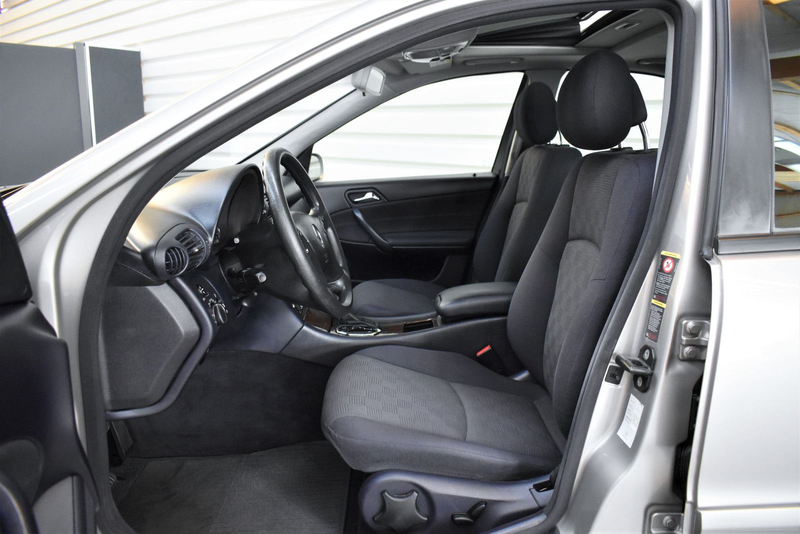 Mercedes-Benz C 200 Classic Automatik+57.000km+Schiebedach — photo 9