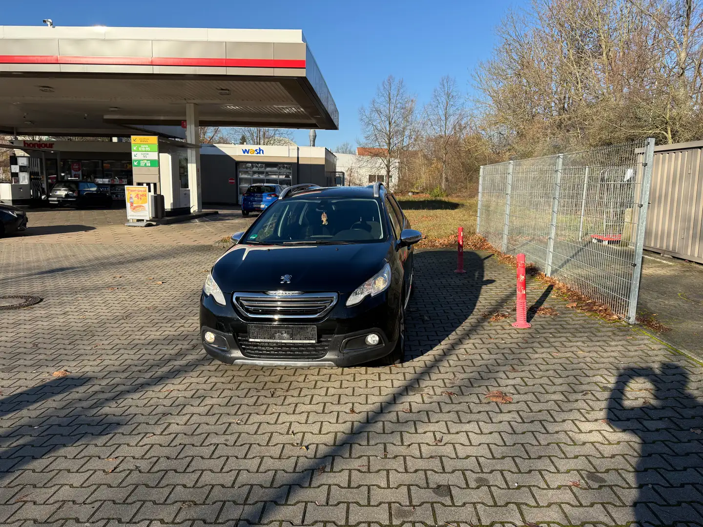 Peugeot 2008 2008 Diesel BlueHDi FAP Schwarz - 2