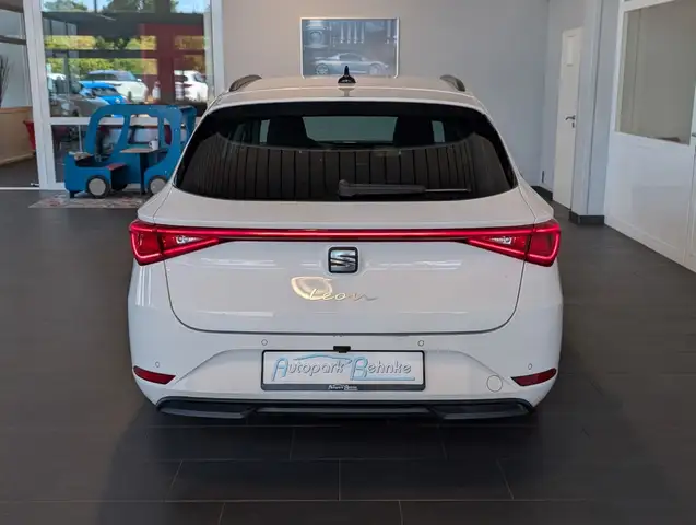 SEAT Leon view 10