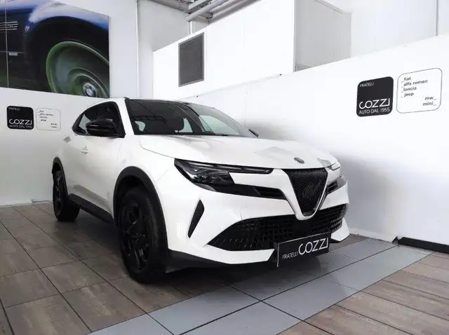 Alfa Romeo Junior - Junior 1.2 136 CV Hybrid eDCT6