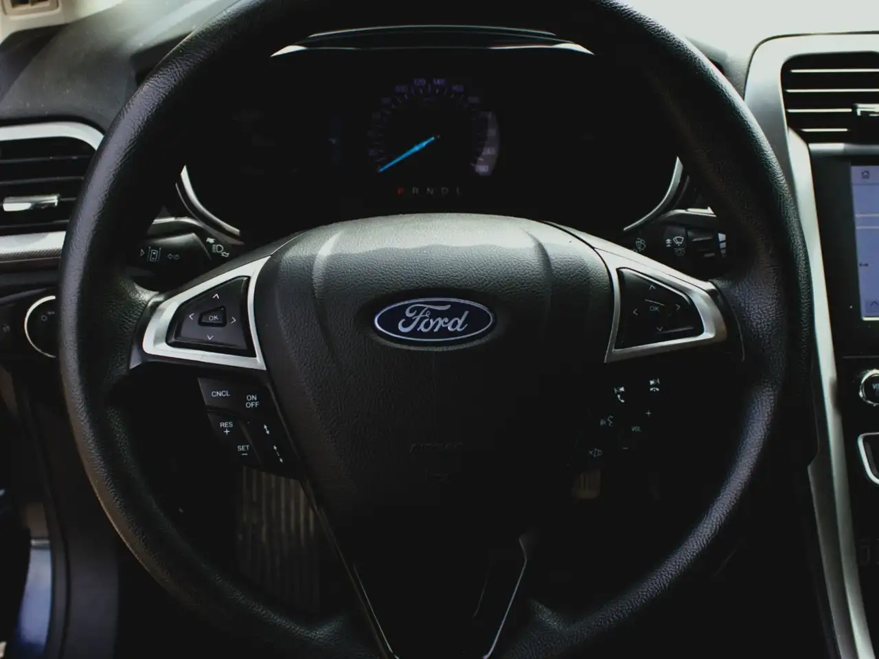 Ford Fusion photo Ford Fusion