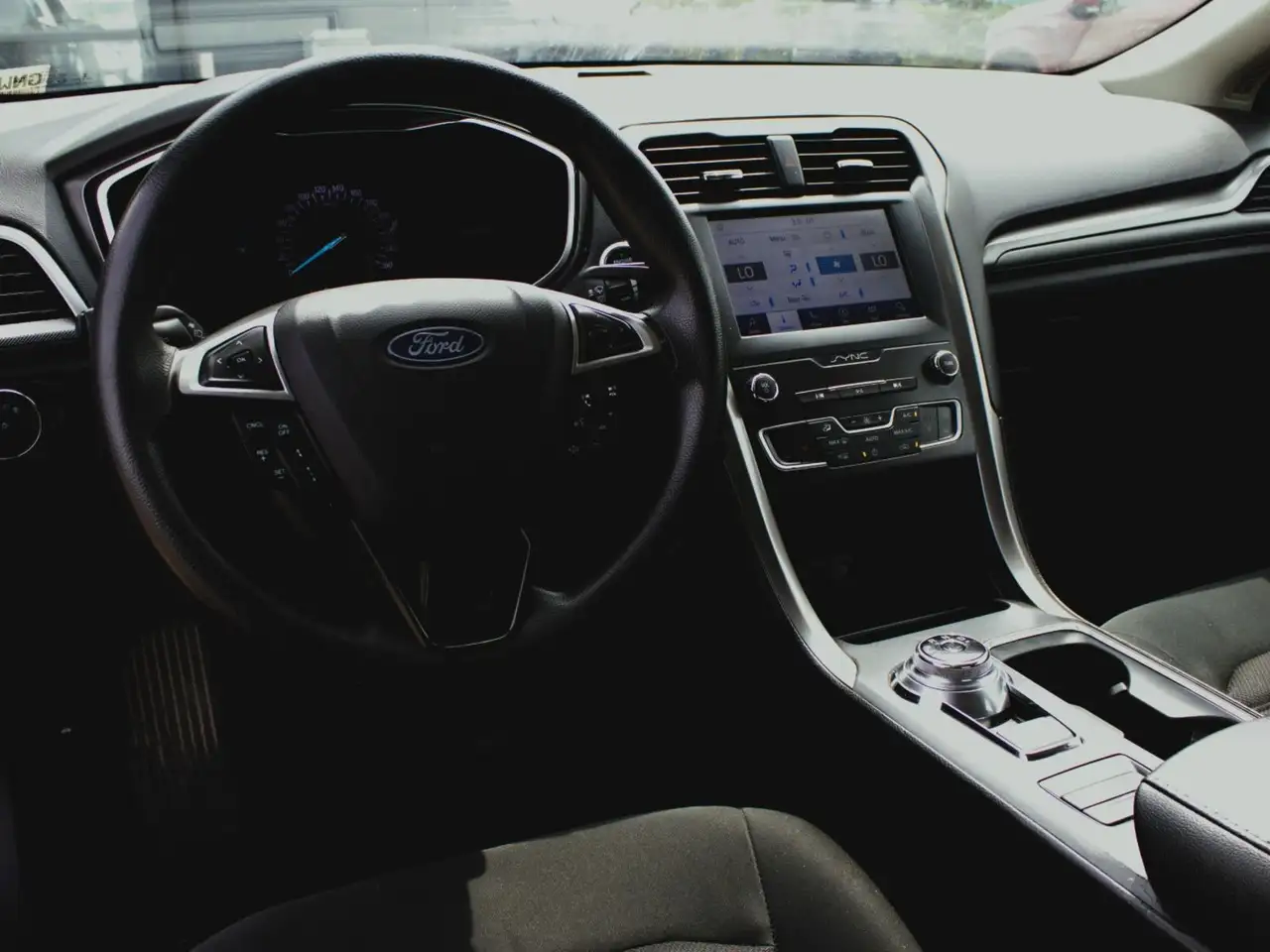 Ford Fusion photo Ford Fusion