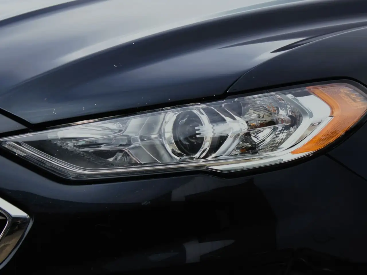 Ford Fusion photo Ford Fusion