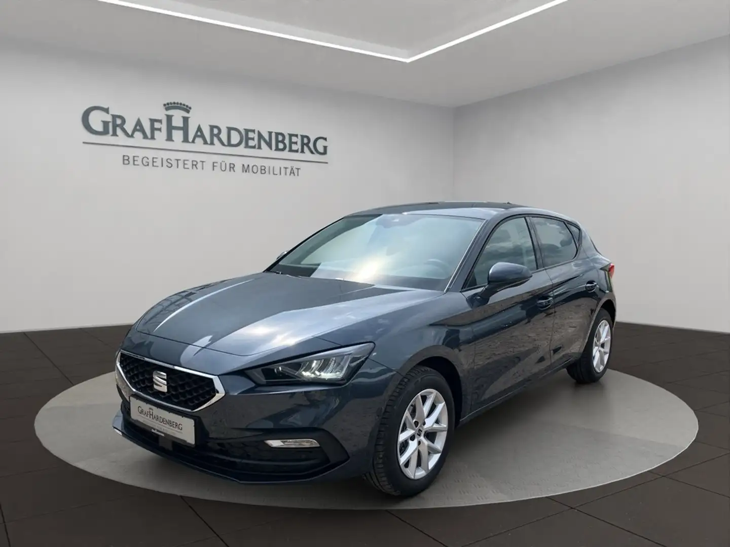 SEAT Leon Road Edition 1.5 eTSI 110 kW (150 Grau - 1