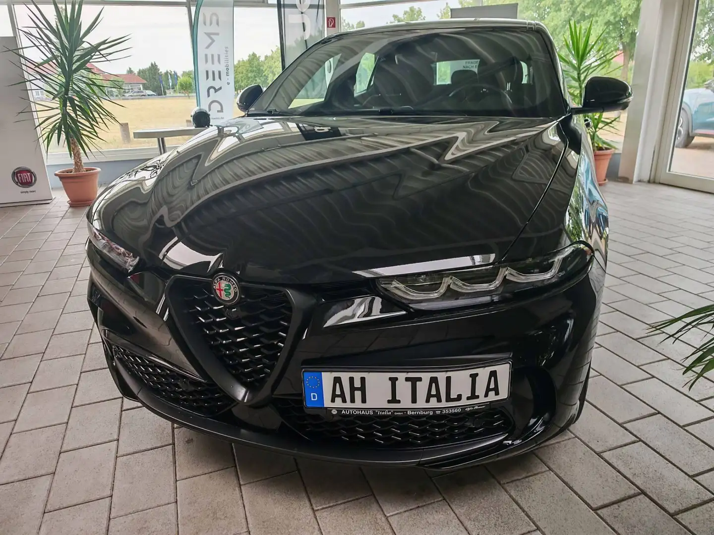 Alfa Romeo Tonale SPRINT 1.5 T 96kW (130ps) Hybrid Navi-Parkassist. Schwarz - 1