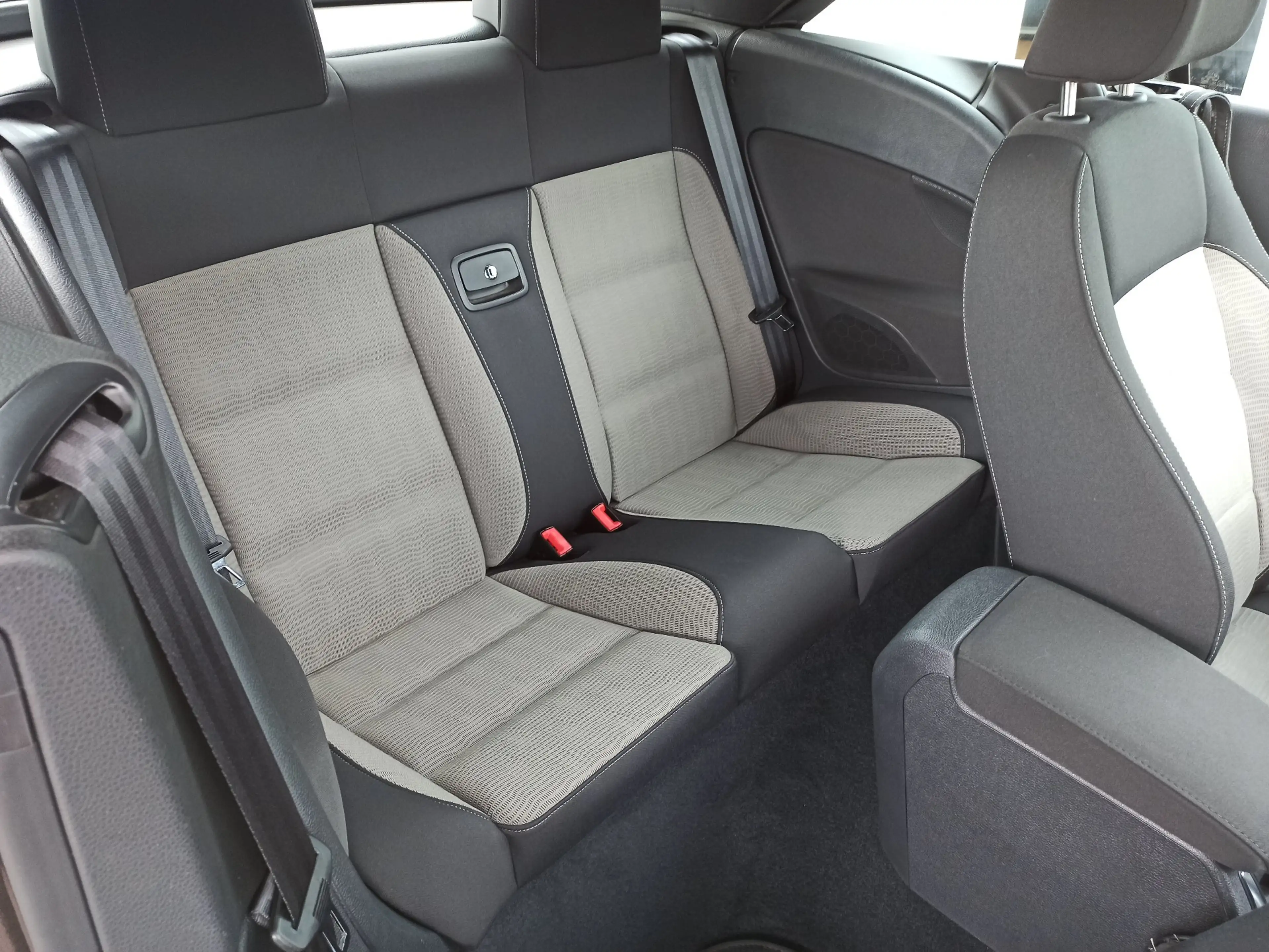 Volkswagen Eos Eos 2.0 TDI DPF DSG Navi Panoramadach SHZG Standhz — photo 14