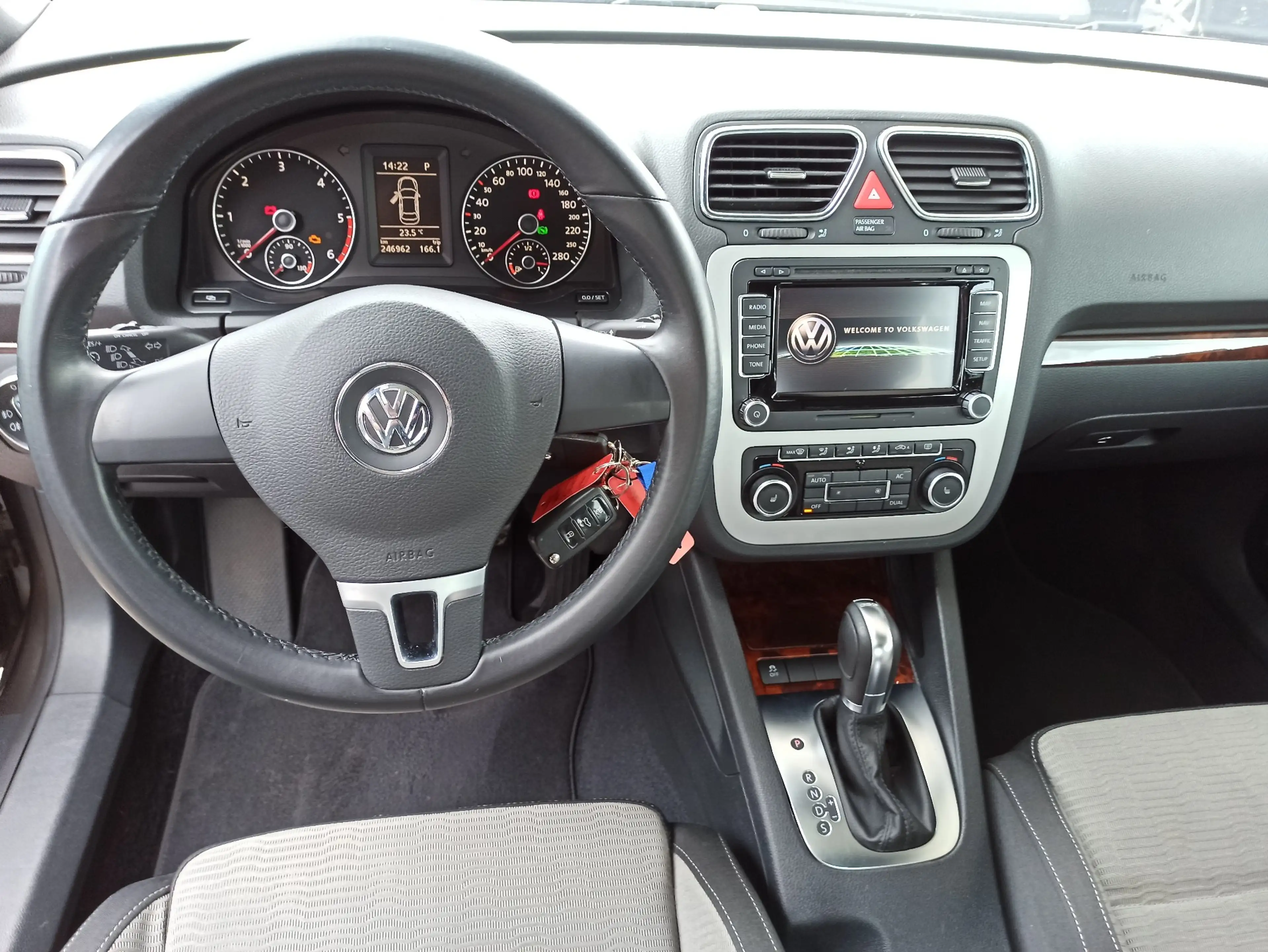 Volkswagen Eos Eos 2.0 TDI DPF DSG Navi Panoramadach SHZG Standhz — photo 15