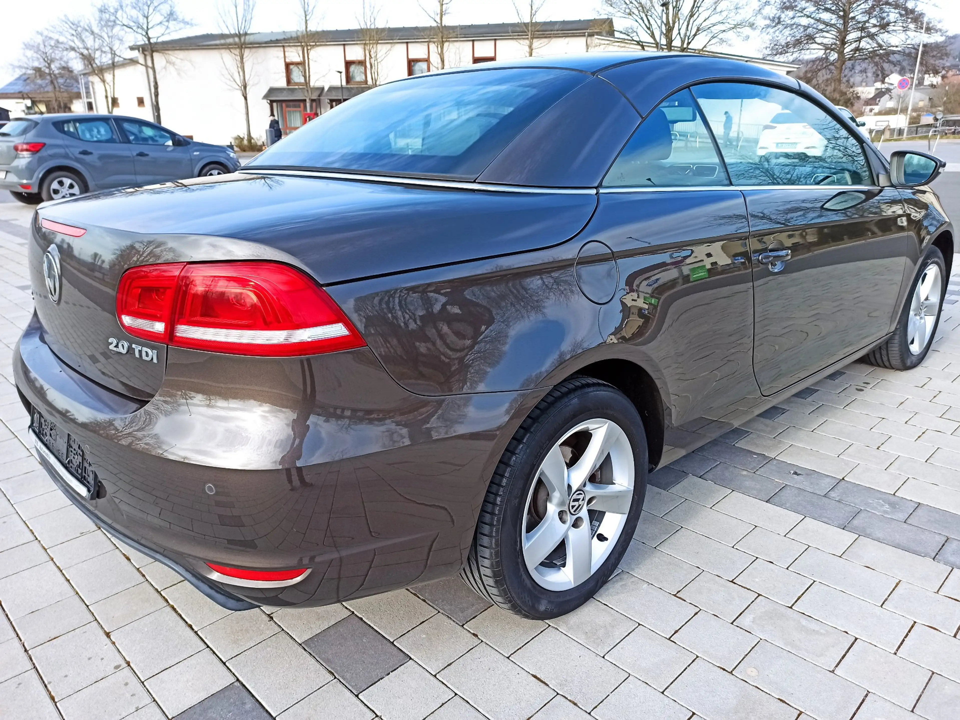 Volkswagen Eos Eos 2.0 TDI DPF DSG Navi Panoramadach SHZG Standhz — photo 7