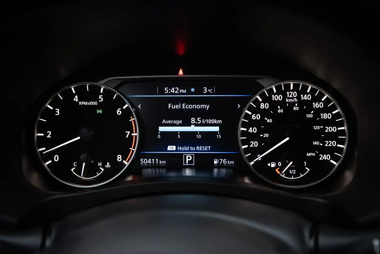 Nissan Altima снимка Nissan Altima