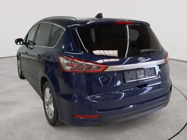 Ford S-Max view 2