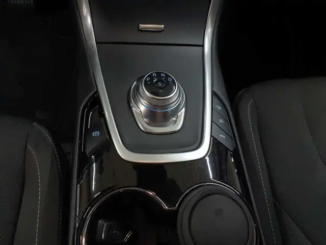 Ford S-Max view 11