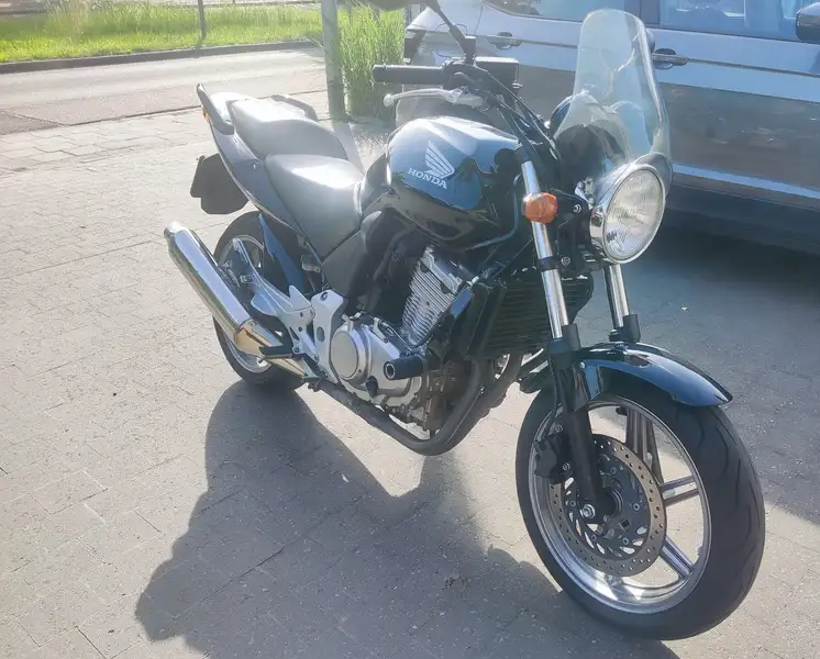 Honda CBF 500 - foto 2