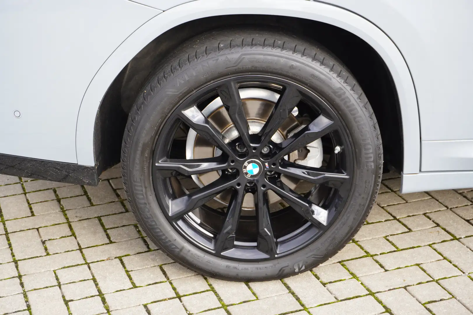 BMW X4 xDrive20d M Sport HeadUp Sitzbelüftung Glasdach AC Grau - 2