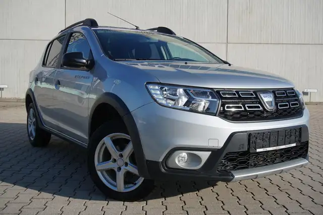 Dacia Sandero 1.0TCE LPG AHK Navi Kamera Tempomat