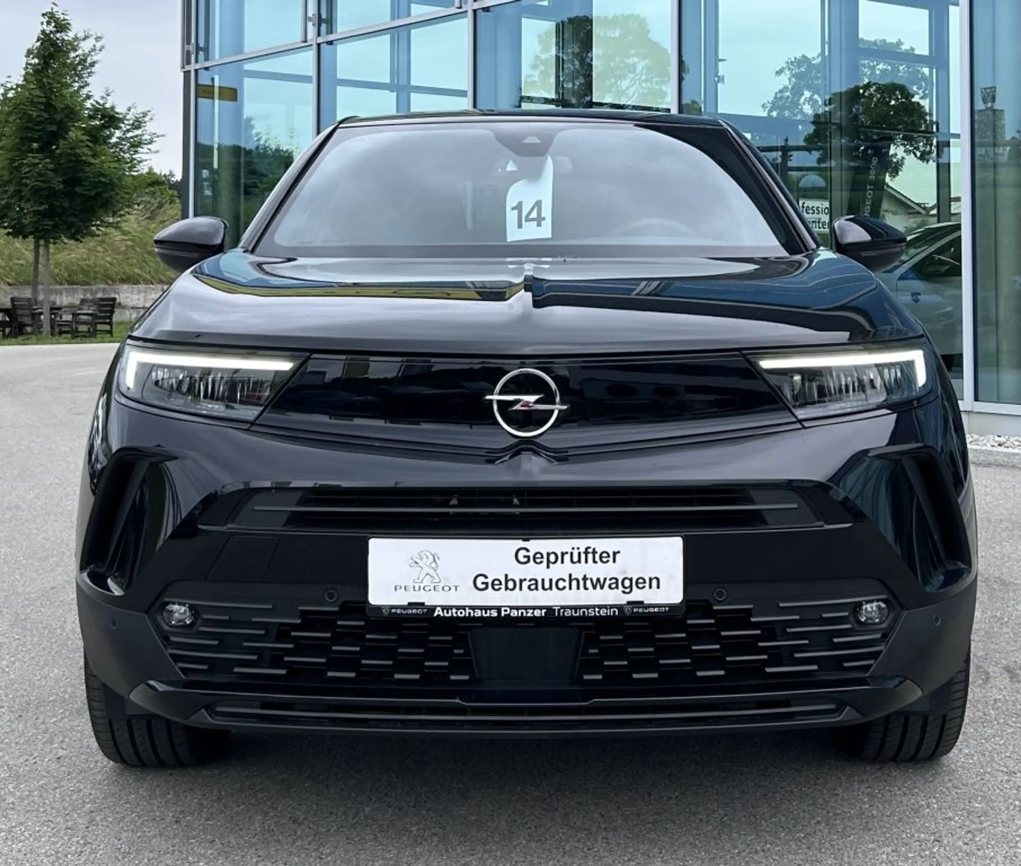 Opel Mokka-E Ultimate — photo 8