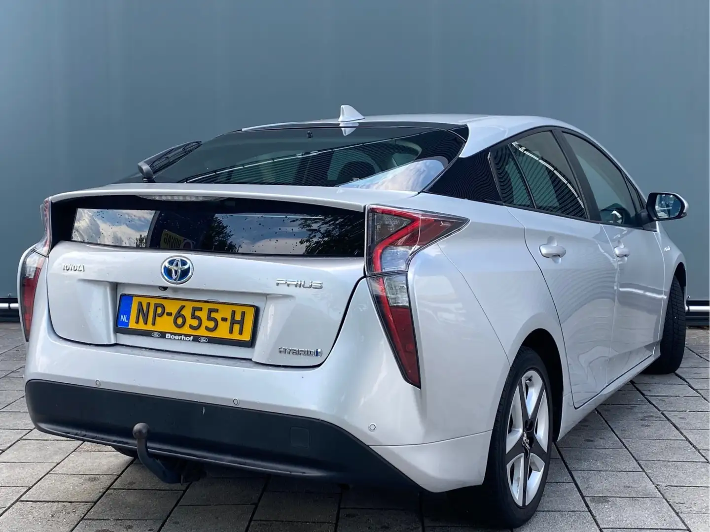 Toyota Prius BWJ 2017 | 1.8 98 PK Dynamic AUTOMAAT | CLIMA | CA Gris - 2