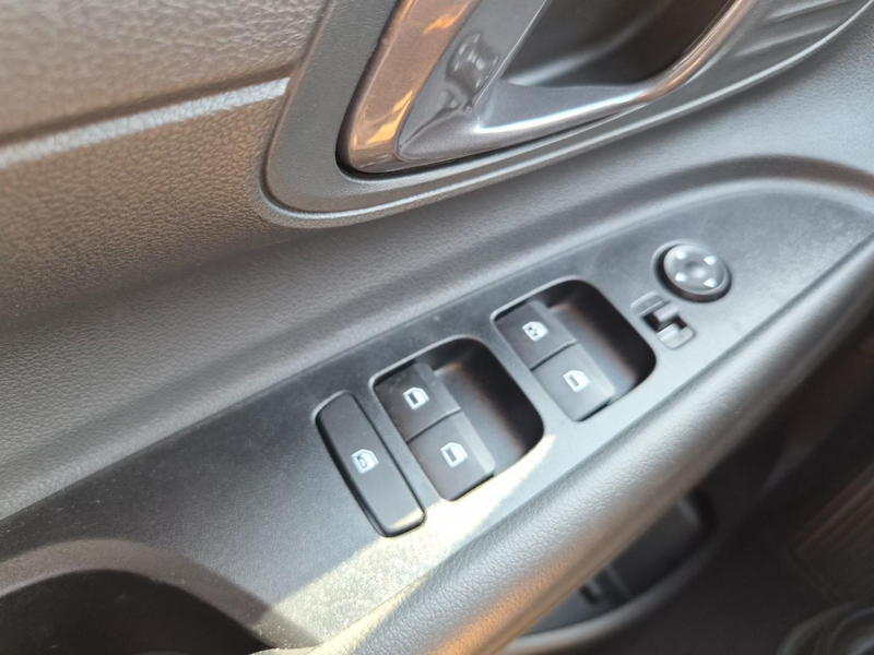 Hyundai i20 1.0 T-GDI 90PS Trend Automatik 5-türig Klimaaut... — photo 13
