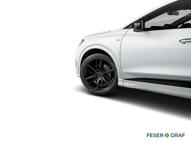 Audi Q4 E-Tron view 8