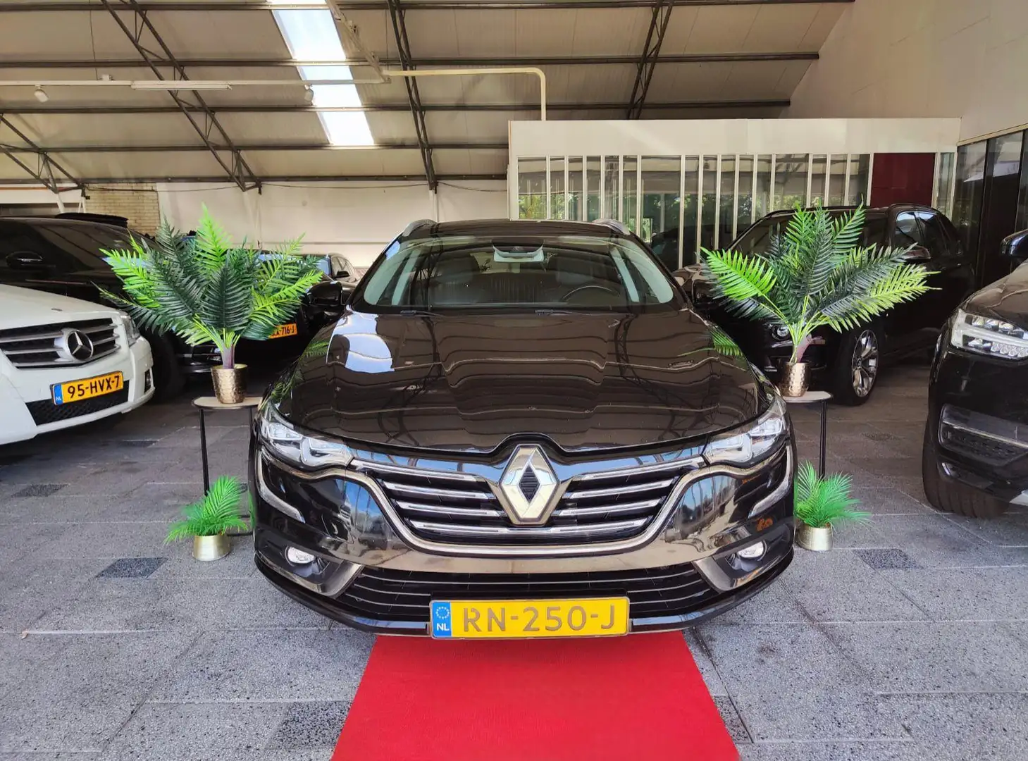 Renault Talisman Estate 1.5 DCi INTESE AUTOMAT NAVI LED 2018 4CONTO Zwart - 1