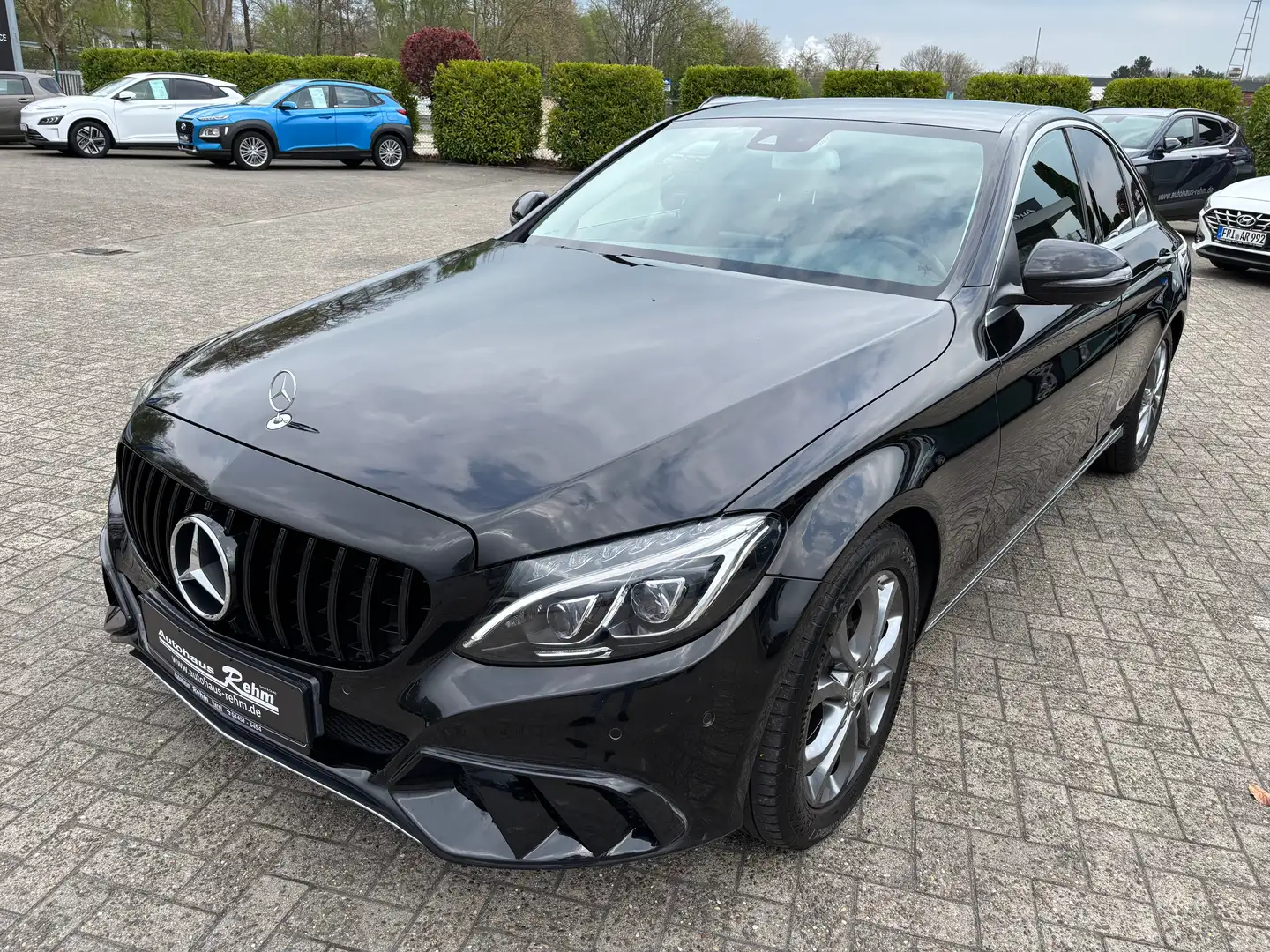 Mercedes-Benz C 220 2.2 C 220d BlueTec | elktr. Sitze | AHK-Starr Schwarz - 1