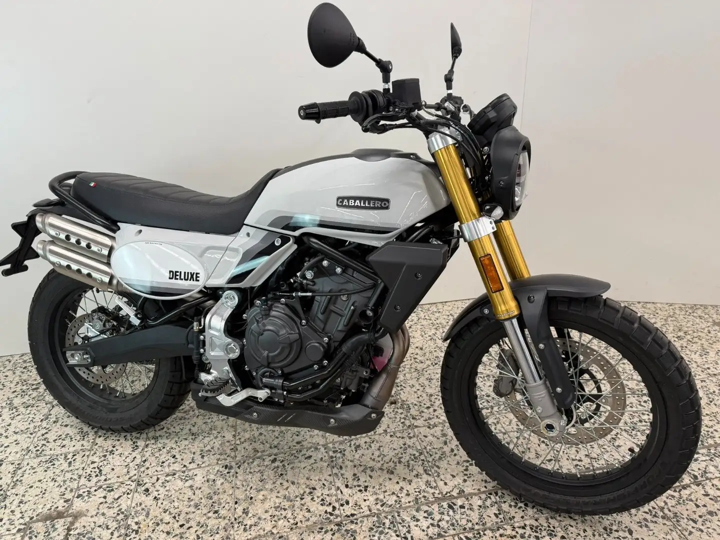 Fantic Caballero 700 Deluxe NEU AKTION Versand nur 199€ Gris - 2