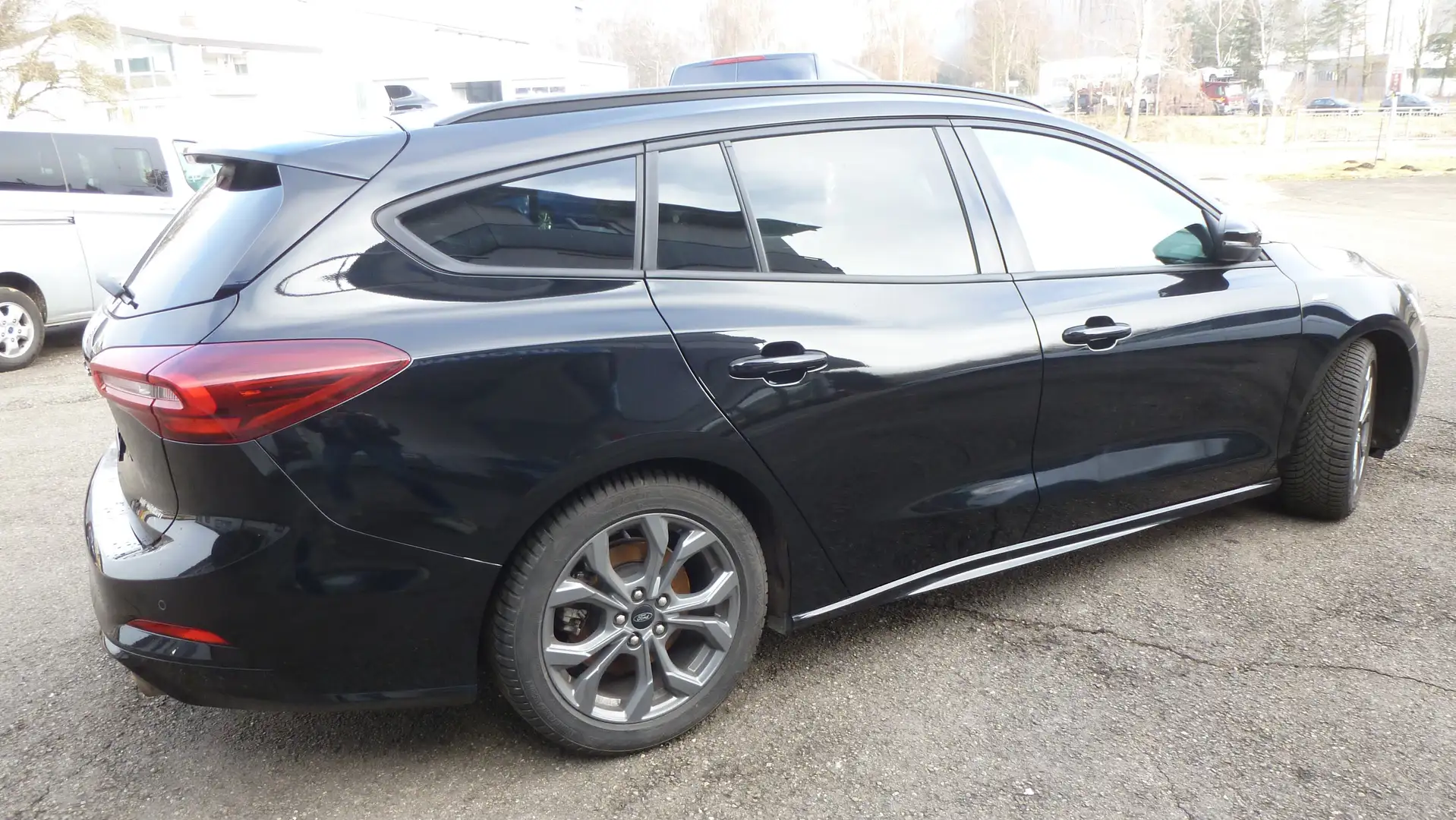Ford Focus ST-Line Winterpa.*NAVI*get.Scheiben*PDCv+h*Kamer Noir - 2