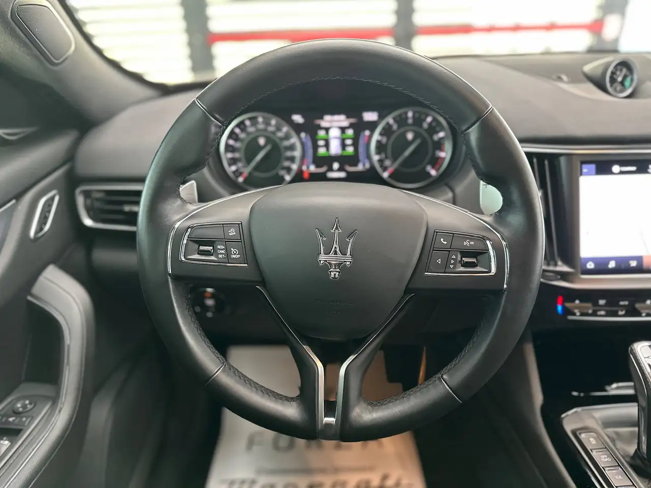 Maserati Levante 2022 — фото 11