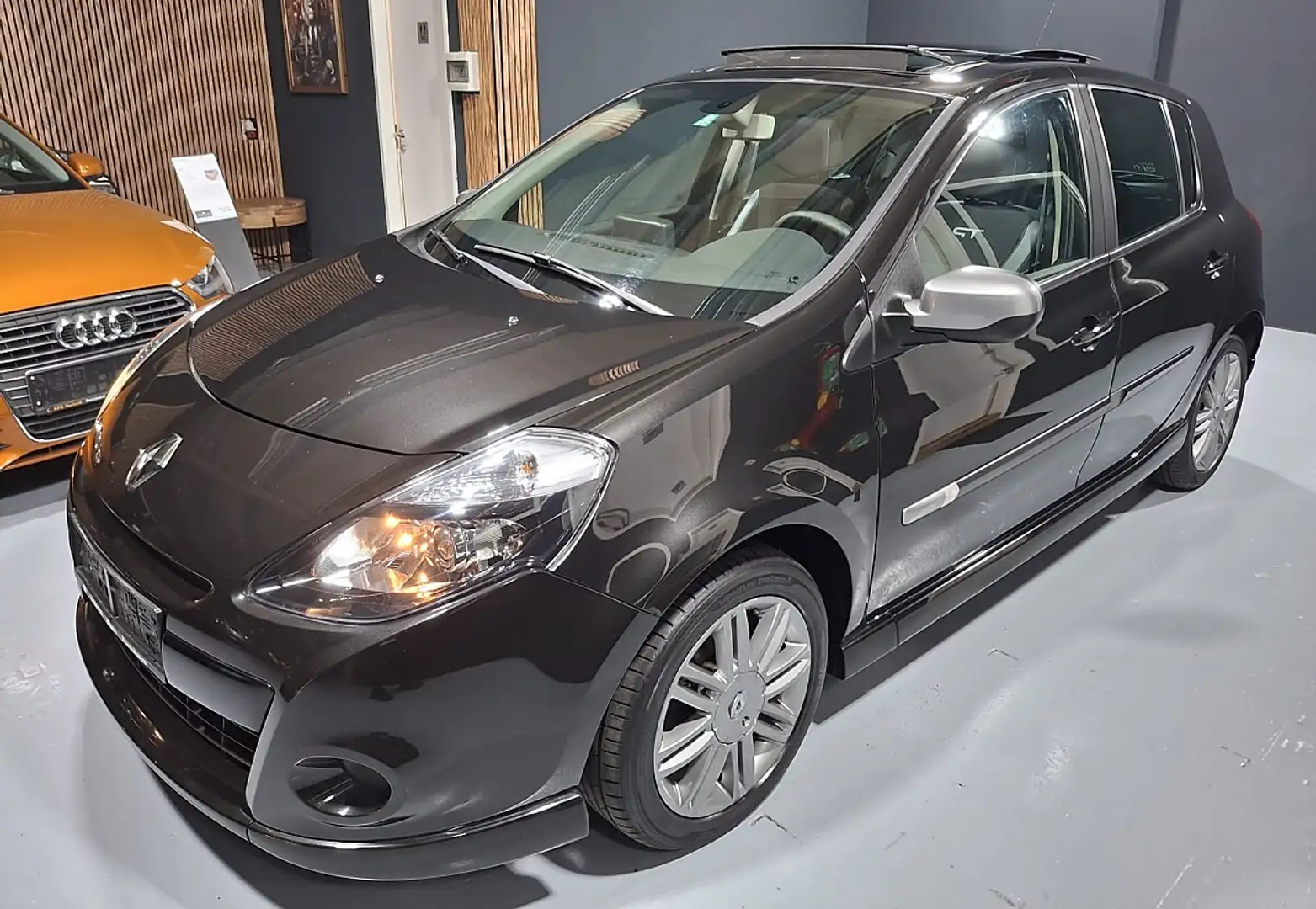 Renault Clio GT - 1.6 – 128 PS | Seltene Ausstattung Grün - 2